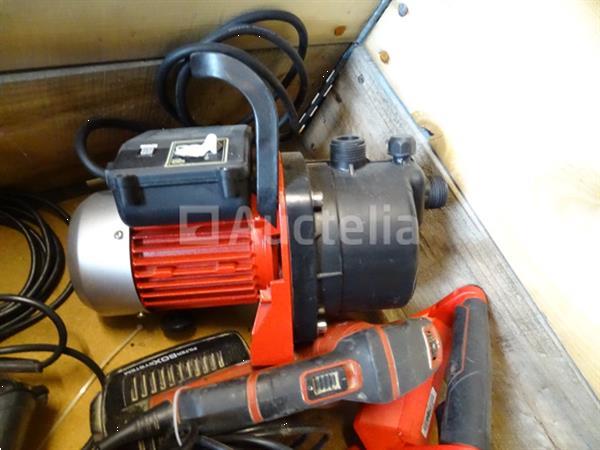 Grote foto pallet met machines doe het zelf en verbouw gereedschappen en machines