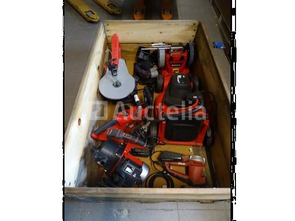 Grote foto pallet met machines doe het zelf en verbouw gereedschappen en machines