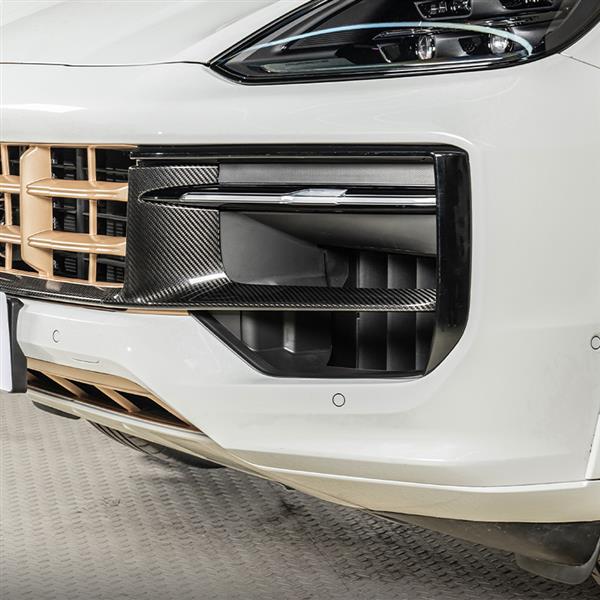 Grote foto dit betreft een porsche cayenne cayenne coup carbon grill sport design bumper 2024 auto onderdelen tuning en styling