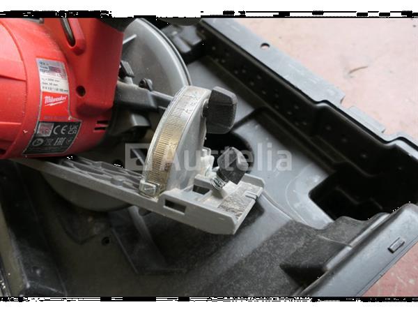 Grote foto milwaukee fuel borstelloze cirkelzaag op batterijen doe het zelf en verbouw ijzerwaren en bevestigingsmiddelen