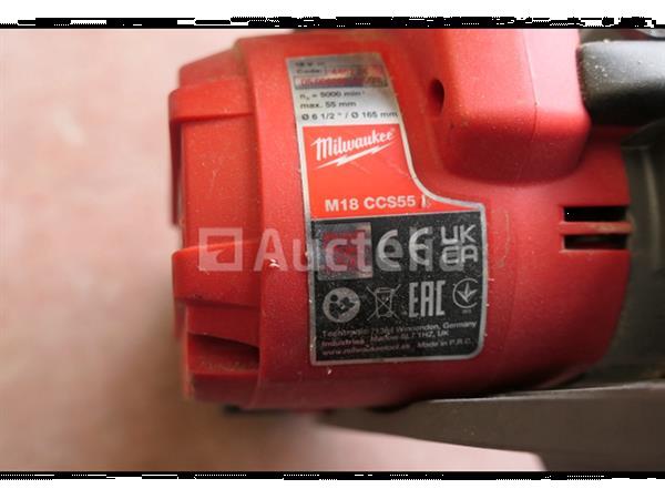 Grote foto milwaukee fuel borstelloze cirkelzaag op batterijen doe het zelf en verbouw ijzerwaren en bevestigingsmiddelen