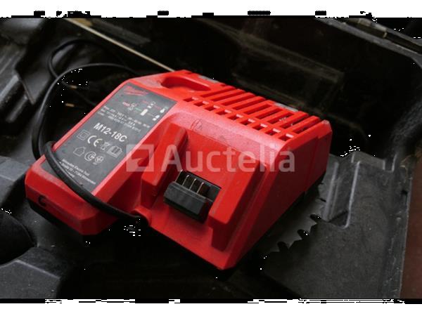 Grote foto milwaukee fuel borstelloze cirkelzaag op batterijen doe het zelf en verbouw ijzerwaren en bevestigingsmiddelen