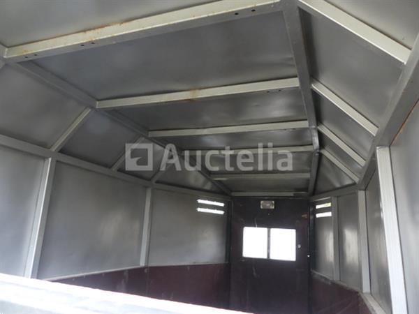 Grote foto vee aanhanger w.m. y2 10 2000 agrarisch aanhangwagens