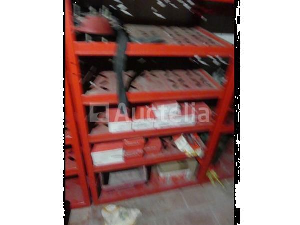 Grote foto 4 planken met hardware doe het zelf en verbouw hefwerktuigen