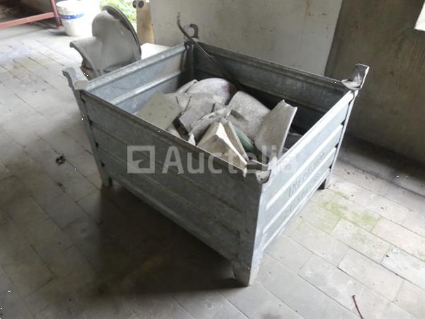 Grote foto 5 stapelbare metalen bakken met inhoud doe het zelf en verbouw onderdelen en accessoires