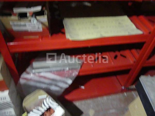 Grote foto 2 planken met hardware doe het zelf en verbouw hefwerktuigen