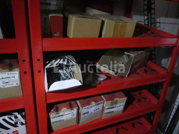 Grote foto 2 planken met hardware doe het zelf en verbouw hefwerktuigen