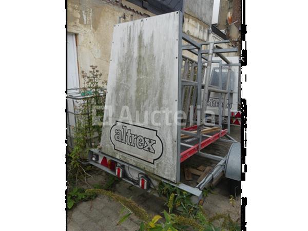 Grote foto aanhanger met altrex steiger doe het zelf en verbouw onderdelen en accessoires
