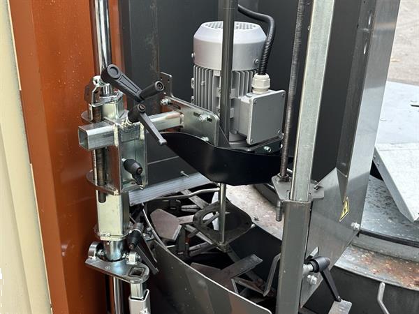 Grote foto javo plus medium potmachine met twee pneumatische potinzetters agrarisch tuinbouw