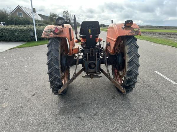 Grote foto fiat 640 agrarisch tractoren