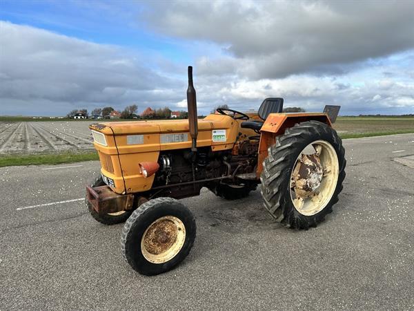 Grote foto fiat 640 agrarisch tractoren