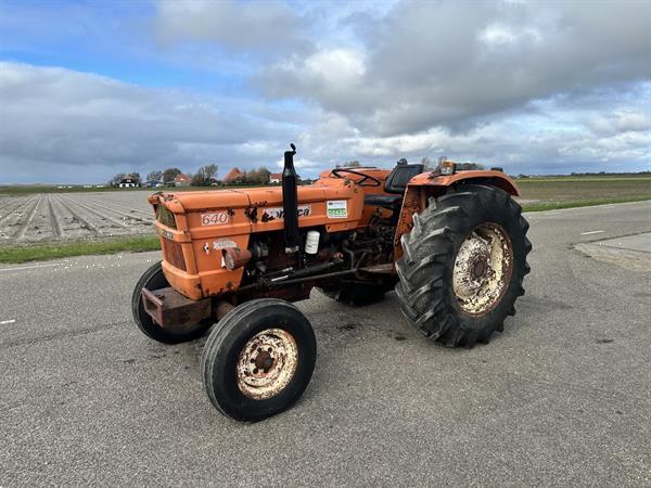 Grote foto fiat 640 agrarisch tractoren