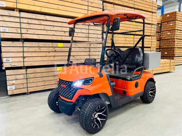 Grote foto rte golfkar met opslagbox oranje doe het zelf en verbouw hefwerktuigen