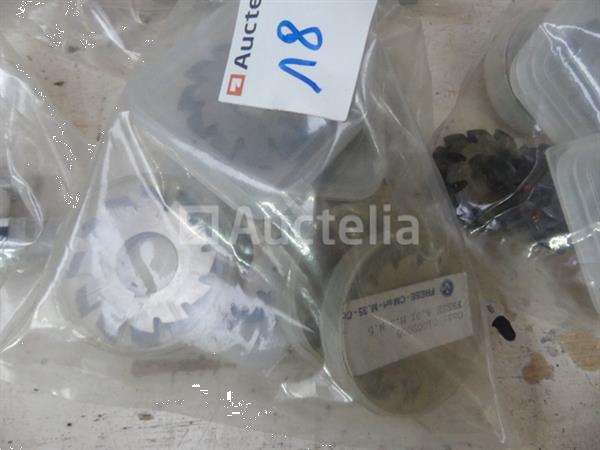 Grote foto freesmachine accessoires onderdelen doe het zelf en verbouw ijzerwaren en bevestigingsmiddelen