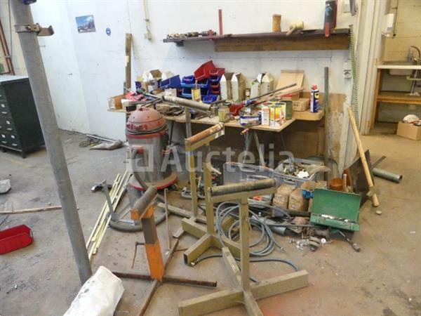 Grote foto diverse gereedschappen en hardware doe het zelf en verbouw onderdelen en accessoires