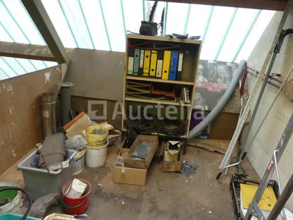 Grote foto diverse gereedschappen en hardware doe het zelf en verbouw onderdelen en accessoires