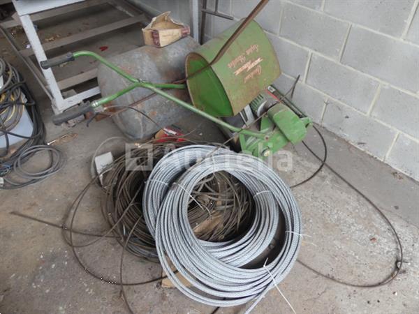 Grote foto diverse gereedschappen en hardware doe het zelf en verbouw onderdelen en accessoires