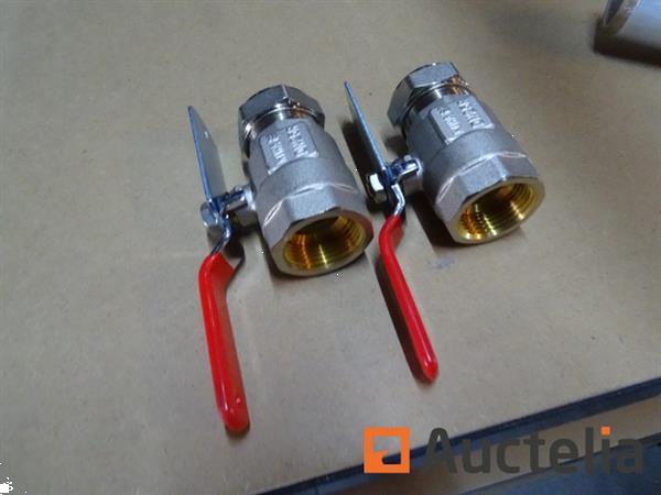 Grote foto 2 x kiwa dn25r afsluiters doe het zelf en verbouw kranen en graafmachines