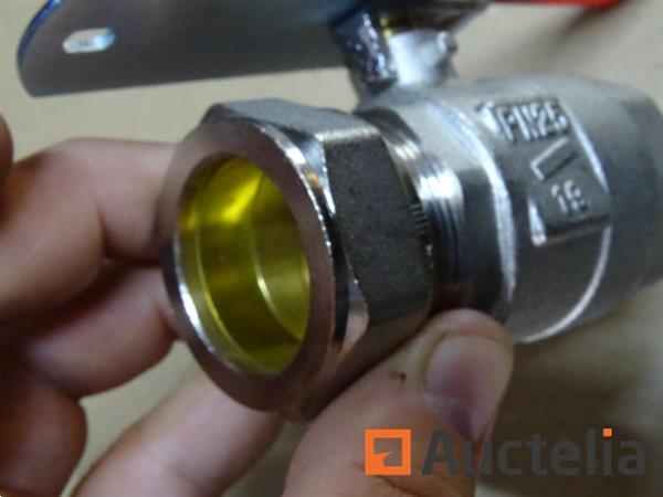 Grote foto 2 x kiwa dn25r afsluiters doe het zelf en verbouw kranen en graafmachines