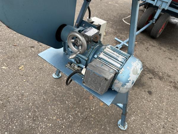 Grote foto demtec 900 potmachine met afvoerband agrarisch tuinbouw