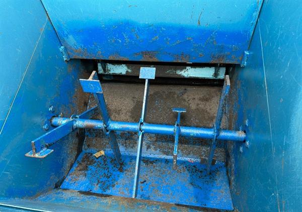 Grote foto demtec 900 potmachine met afvoerband agrarisch tuinbouw