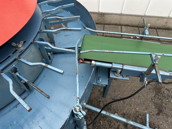 Grote foto demtec 900 potmachine met afvoerband agrarisch tuinbouw