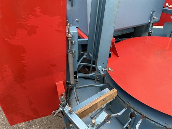 Grote foto demtec 900 potmachine met afvoerband agrarisch tuinbouw
