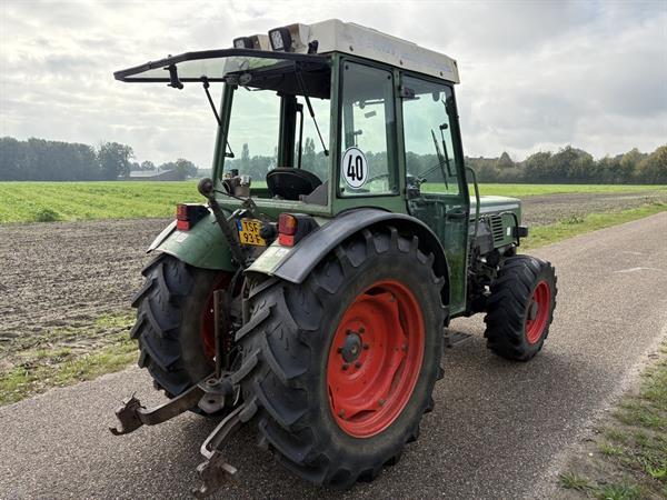 Grote foto fendt smalspoor superkuip fronthef agrarisch tractoren