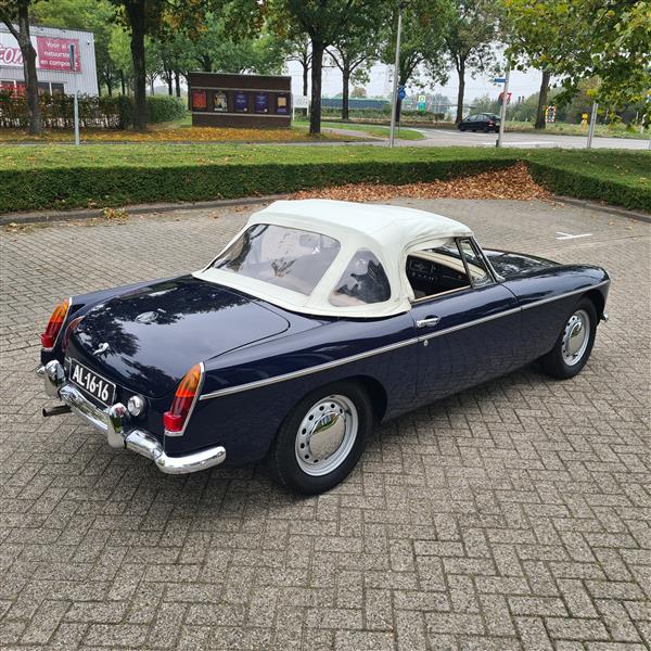 Grote foto mgb blauw 1963 auto mg