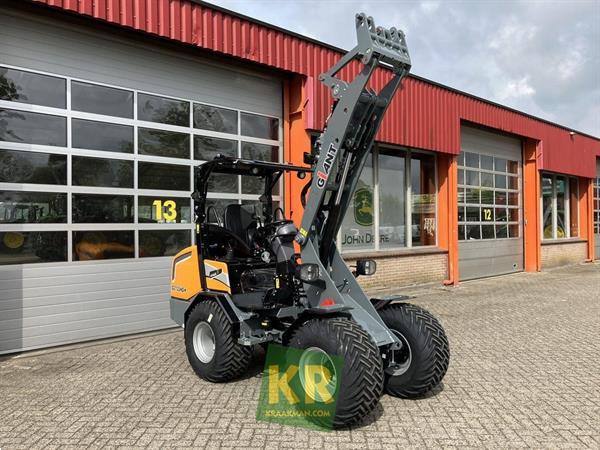 Grote foto giant g2700 hd 696268 agrarisch akkerbouw