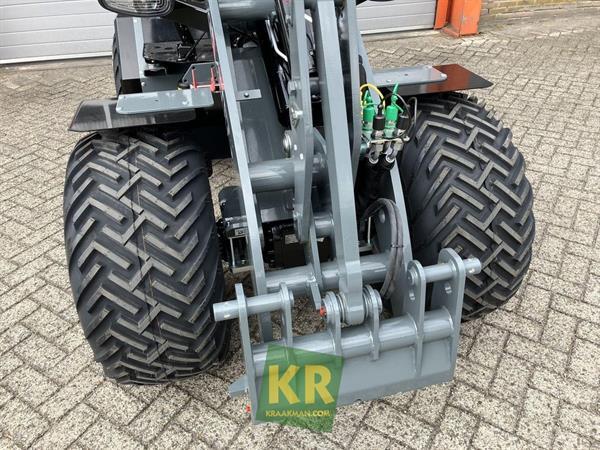 Grote foto giant g2700 hd 696268 agrarisch akkerbouw