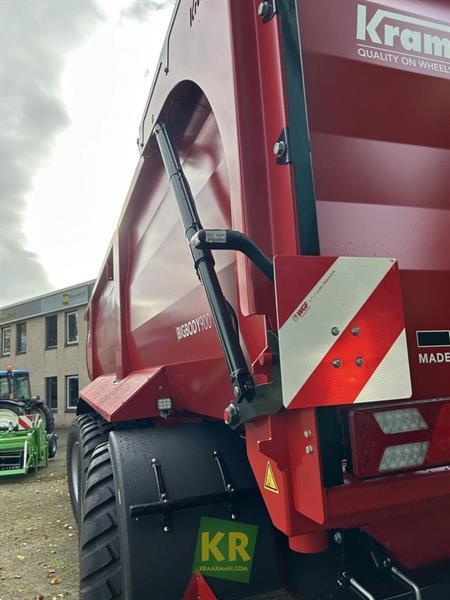 Grote foto krampe big body 900 691602 agrarisch akkerbouw