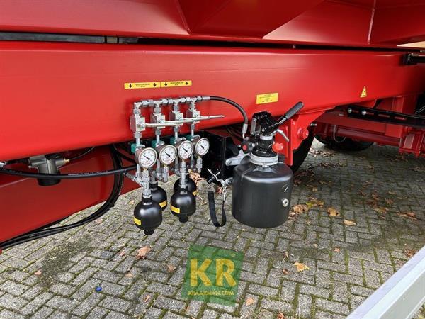 Grote foto krampe big body 900 691602 agrarisch akkerbouw