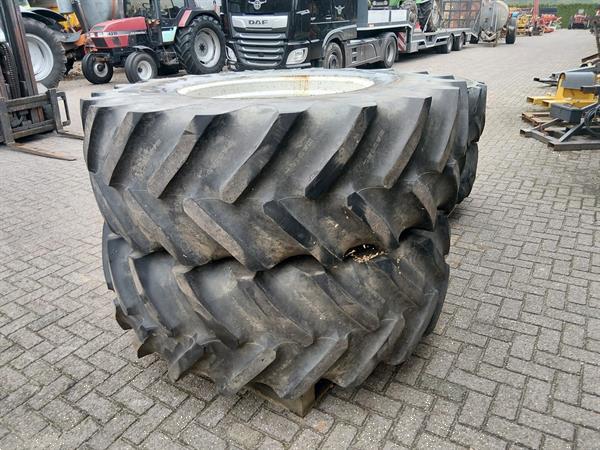 Grote foto set wielen voor oa. ford 7810 620 75 r34 480 65 r28 agrarisch wielen
