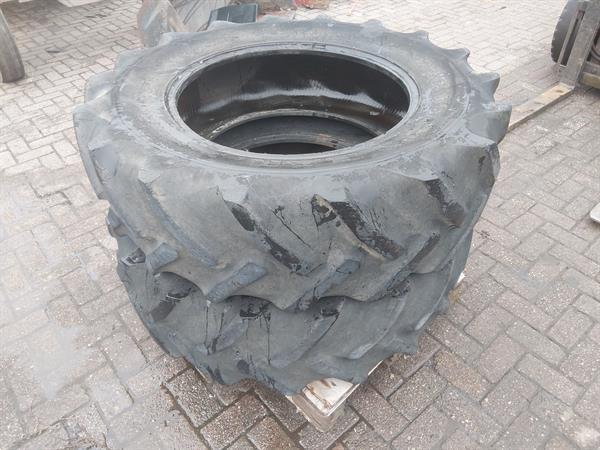 Grote foto banden 14.9 r28 agrarisch wielen