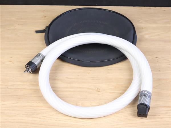Grote foto stealth audio m7000 v10 silver highend audio power cable c19 1 8 metre audio tv en foto onderdelen en accessoires