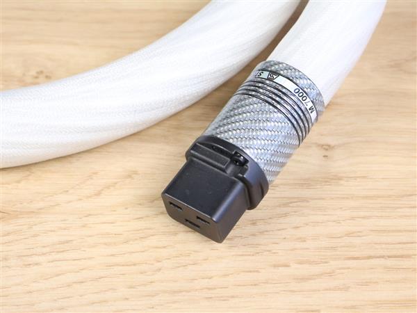 Grote foto stealth audio m7000 v10 silver highend audio power cable c19 1 8 metre audio tv en foto onderdelen en accessoires