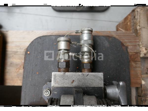 Grote foto hydraulische voetpomp holmatro doe het zelf en verbouw onderdelen en accessoires