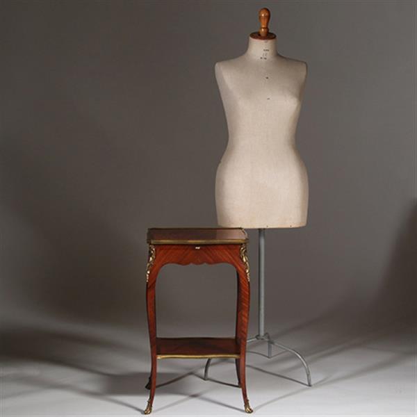 Grote foto bijzettafel verguld brons en inlegwerk alexander chevrie gemerkt no.322165 antiek en kunst stoelen en banken