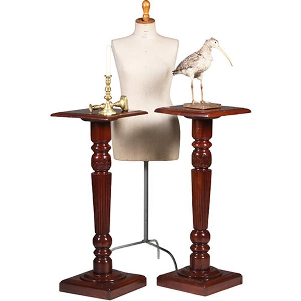 Grote foto stel van 2 gedraaide mahoniehouten zuilen met vierkante bladen no.332420 antiek en kunst stoelen en banken