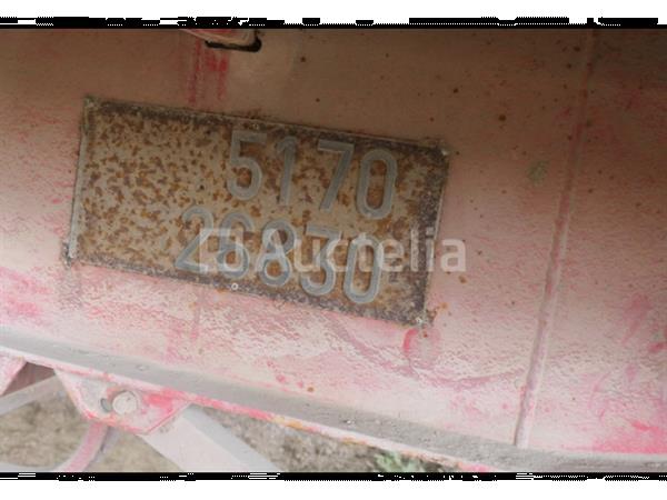 Grote foto inhoud van de oplegger en trailor sdp3226x2122 agrarisch aanhangwagens
