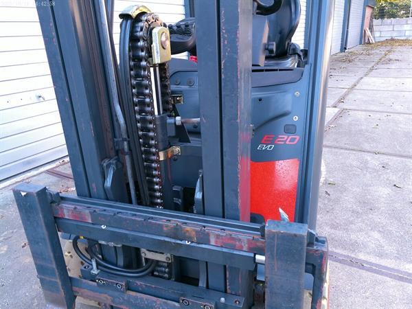 Grote foto linde 2ton elctro agrarisch heftrucks