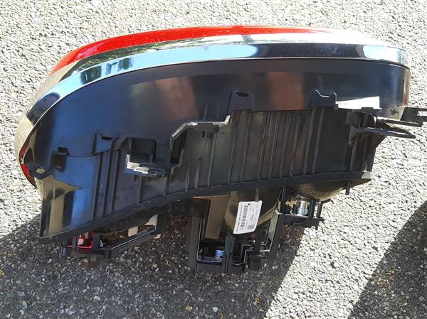 Grote foto set van 2 achterlampunits voor mini auto onderdelen verlichting