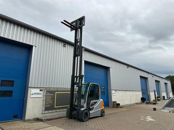 Grote foto vs 22436 elektrische triplex heftruck still rx60 50 bj2019 agrarisch heftrucks