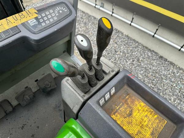 Grote foto vs 22430 elektrische triplex heftruck cesab 4500mm sideshift agrarisch heftrucks