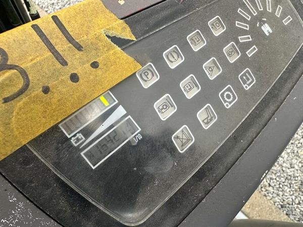 Grote foto vs 22430 elektrische triplex heftruck cesab 4500mm sideshift agrarisch heftrucks