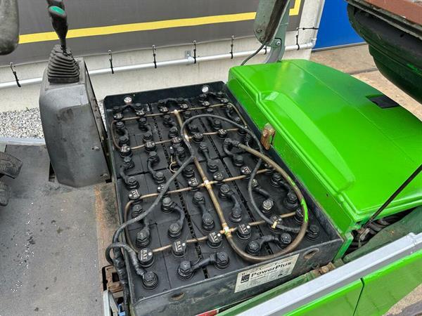 Grote foto vs 22430 elektrische triplex heftruck cesab 4500mm sideshift agrarisch heftrucks