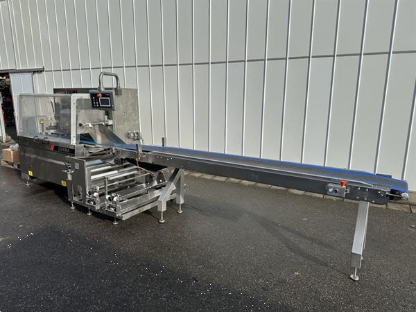 Grote foto ulma sienna ls bi flowpackmachine met 3 5 meter transportband agrarisch tuinbouw