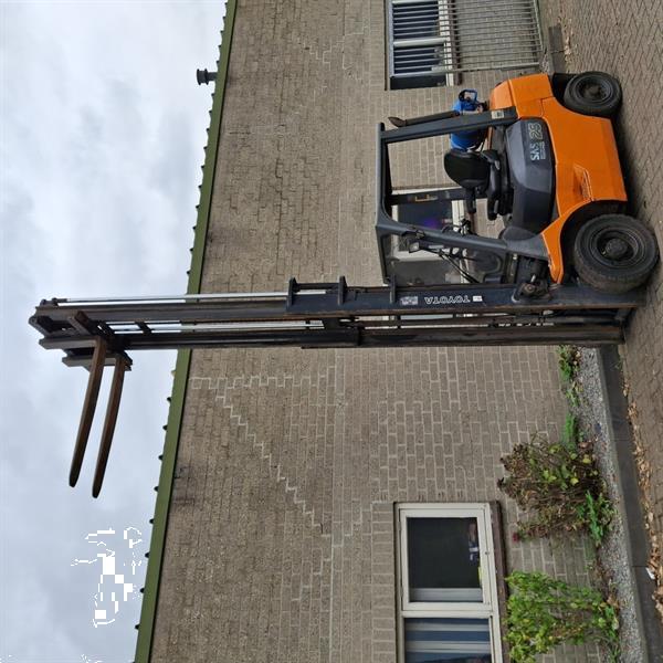 Grote foto toyota 7fg25 2 5 ton lpg heftruck agrarisch heftrucks