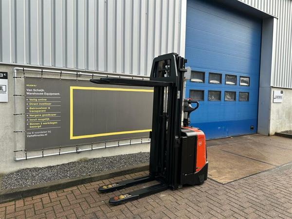 Grote foto vs 22441 elektrische triplex stapelaar toyota 5.000mm doe het zelf en verbouw hefwerktuigen